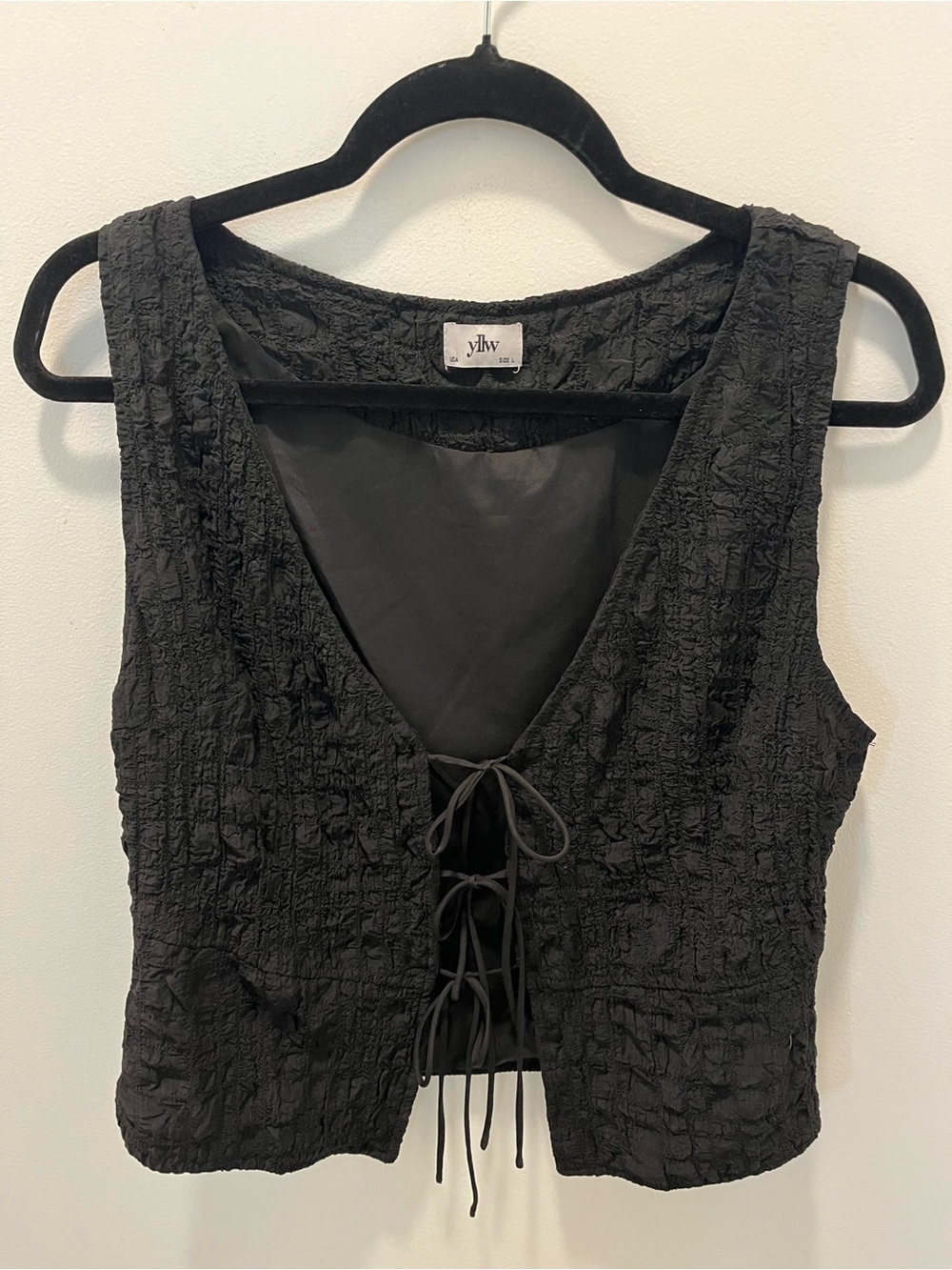Textured Black Tie-Front Sleeveless Camisole - Tatum Bubble Tie Vest - Picture 5 of 7